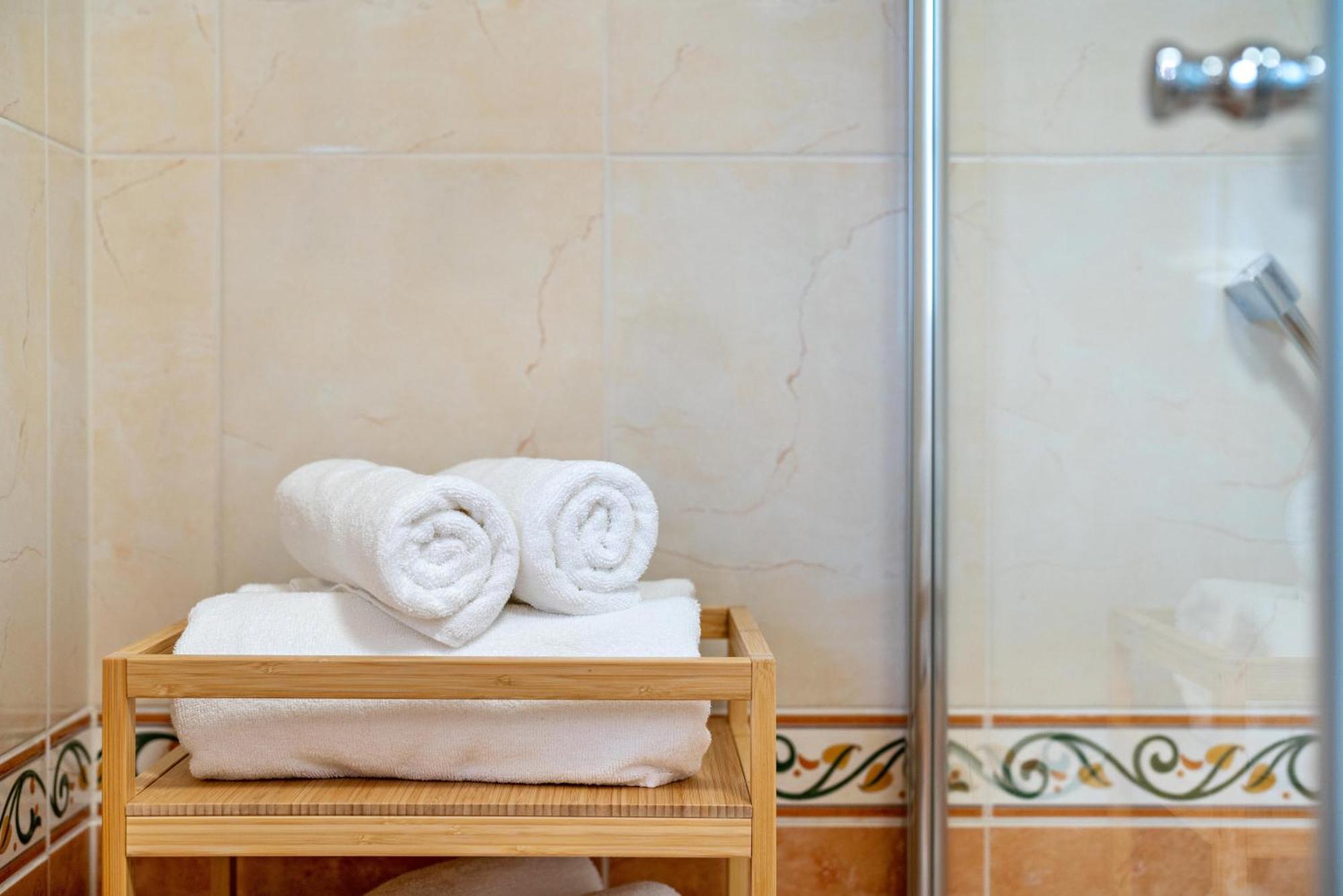 Goldener Hirsch Apartment Lahr  Ngoại thất bức ảnh